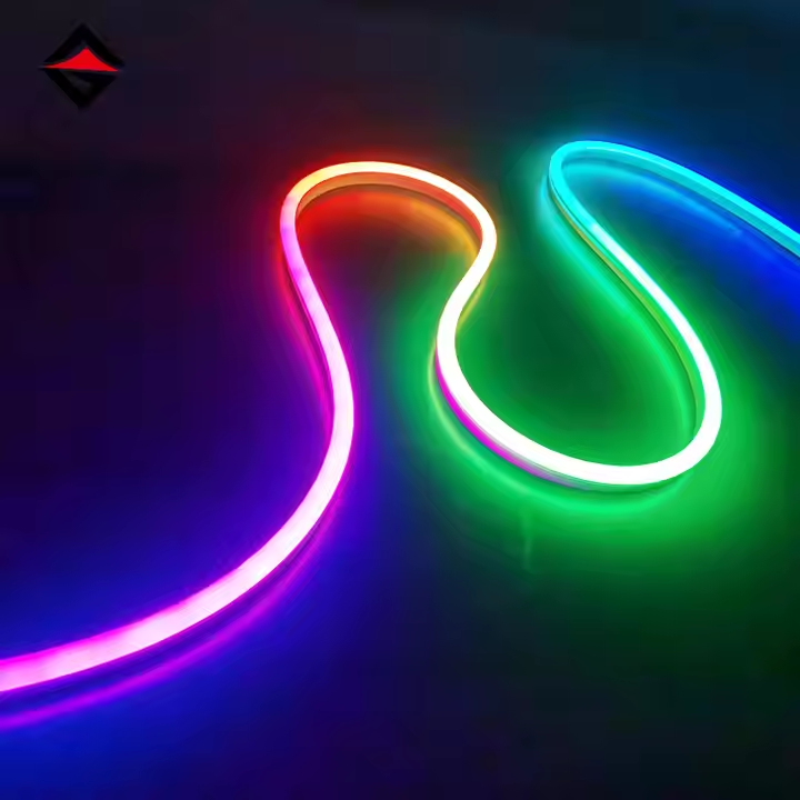 Skirtumas tarp RGB šviesos juostelių ir „Magic Light“ juostelių
